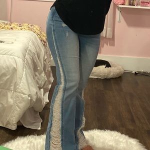 Fashion nova flare jeans 😍